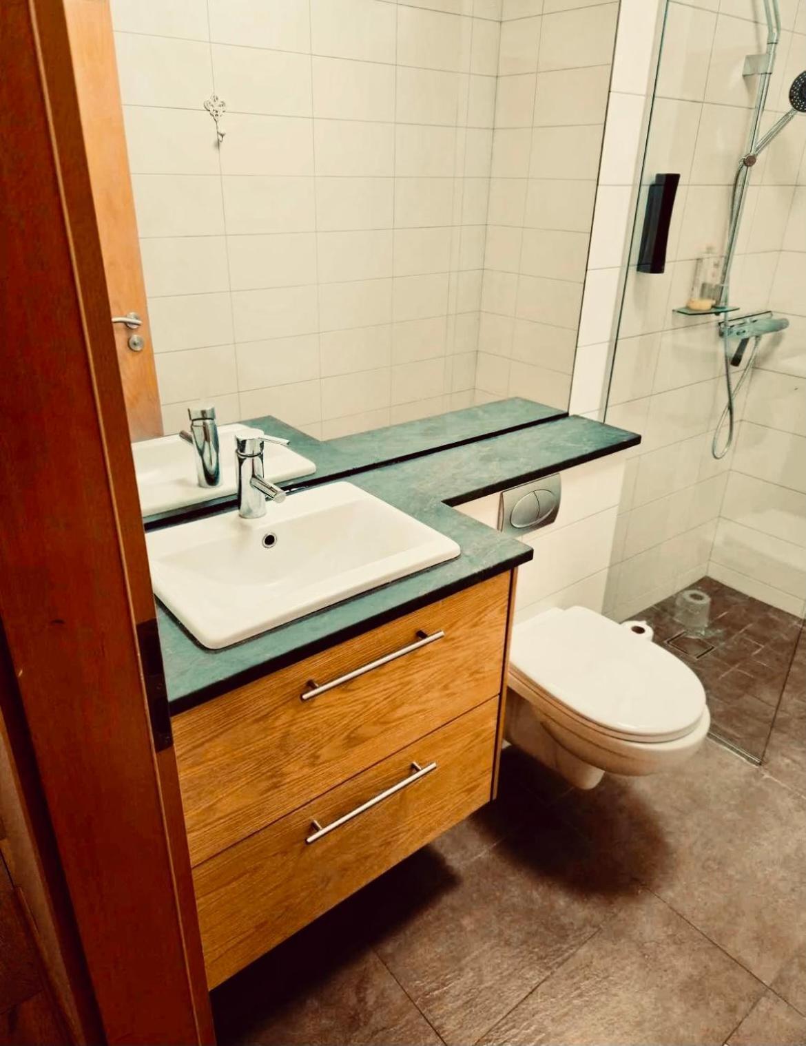 G10 Apartments 아퀴레이리 외부 사진